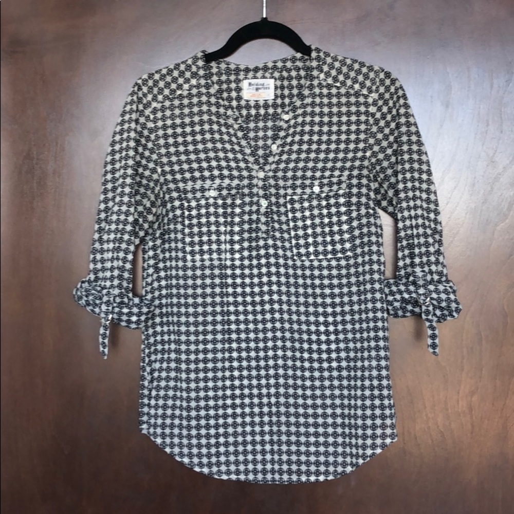 Anthropologie lightweight blouse